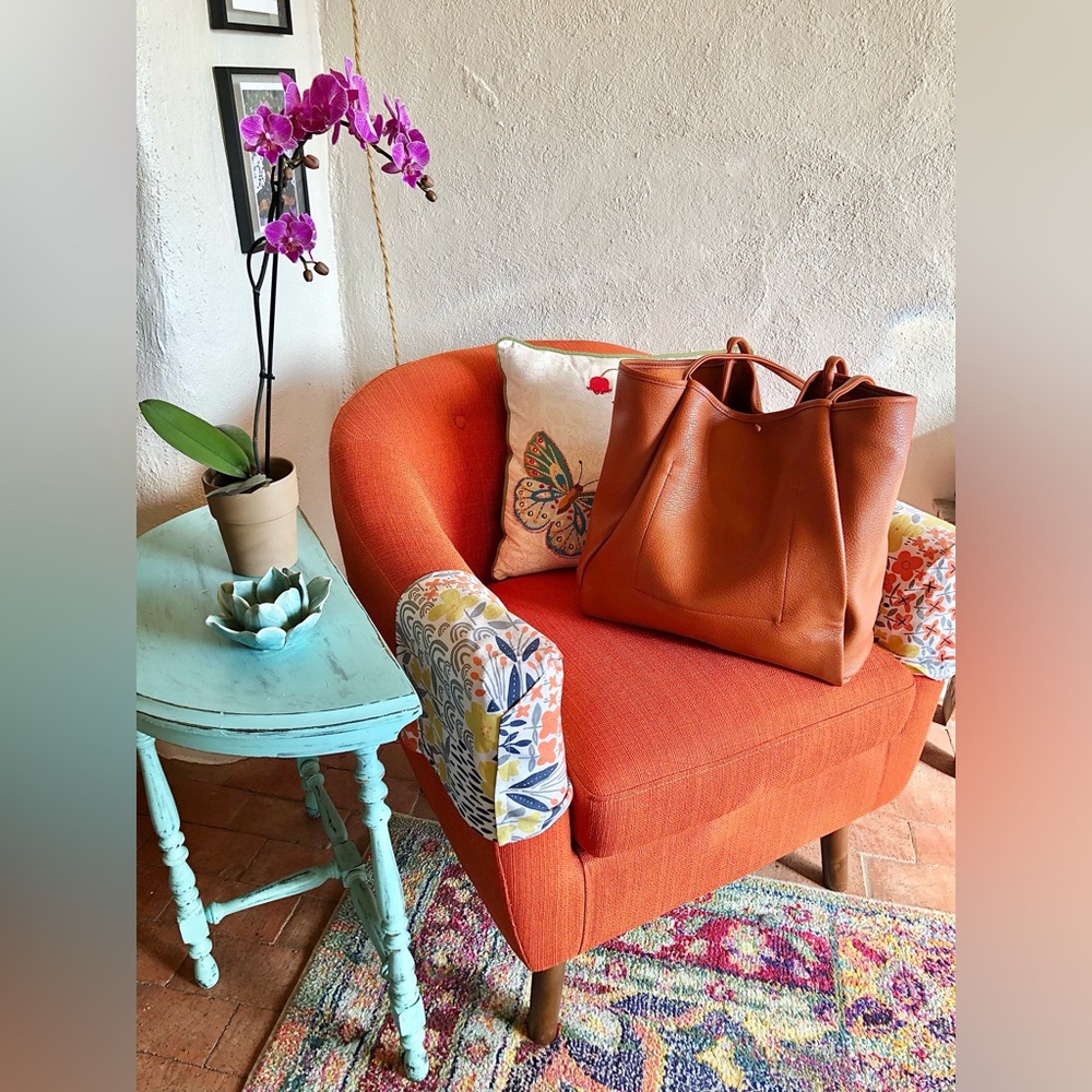 Hoxis Hesperidium Orange Vegan-Friendly PU Leather Extra Large Tote - Picture 2 of 7